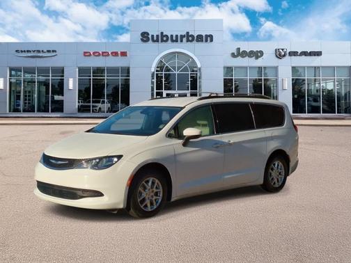2021 Chrysler Voyager LXI