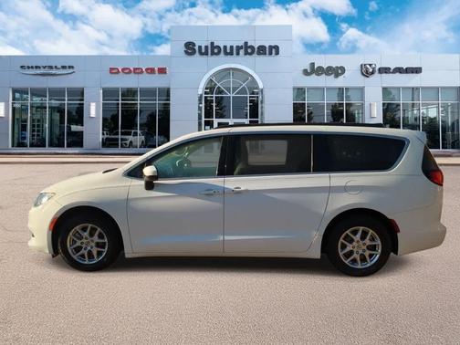 2021 Chrysler Voyager LXI