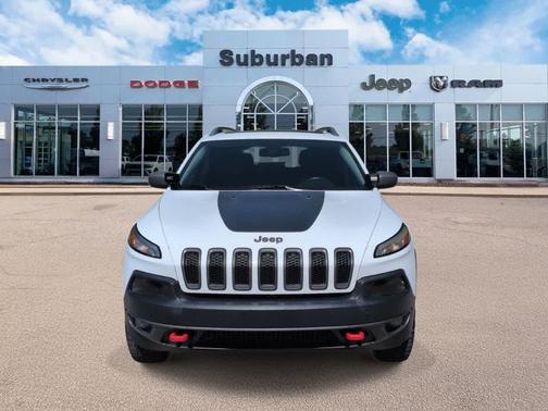 Bright White Clearcoat 2016 Jeep Cherokee Trailhawk