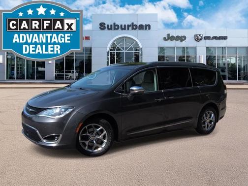 Granite Crystal Clearcoat Metallic 2017 Chrysler Pacifica Limited
