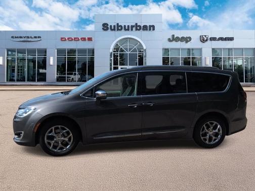 Granite Crystal Clearcoat Metallic 2017 Chrysler Pacifica Limited