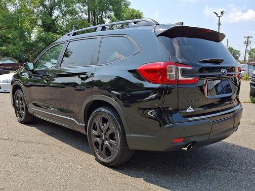 Crystal Black Silica 2025 Subaru Ascent Onyx Edition Touring 7-Passenger