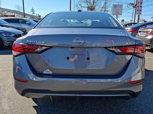 Gun Metallic 2024 Nissan Sentra SV