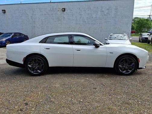 White Knuckle Exterior Paint 2026 Dodge Charger R/T