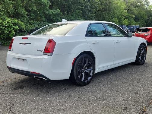 2022 Chrysler 300 S