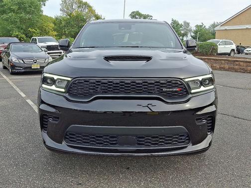 Diamond Black Clear-Coat Exterior Paint 2026 Dodge Durango GT Plus