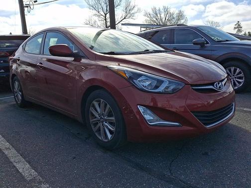 2014 Hyundai ELANTRA SE