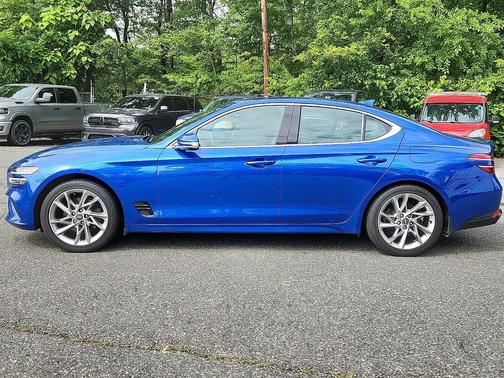 2022 Genesis G70 2.0T AWD