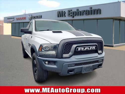2019 RAM 1500 SLT
