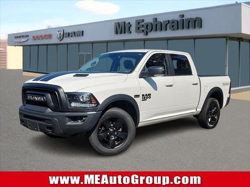 2019 RAM 1500 SLT