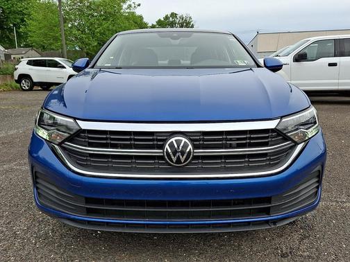 Rising Blue Metallic 2024 Volkswagen Jetta 1.5T SE