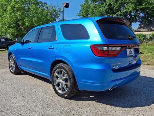 B5 Blue 2026 Dodge Durango GT HEMI V8