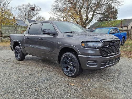 Granite Crystal Metallic Clear-Coat Exterior Paint 2026 RAM 1500 Big Horn/Lone Star