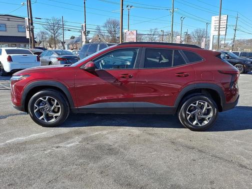 2025 Chevrolet Trax LT