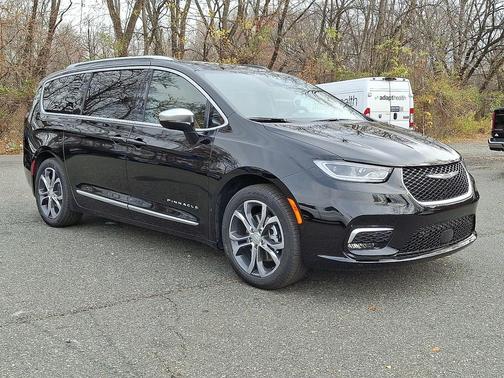 2026 Chrysler Pacifica L