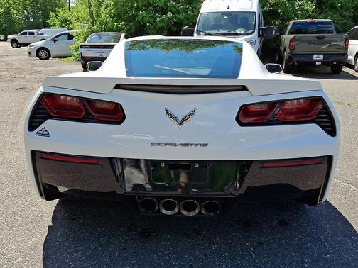 Arctic White - G8G 2019 Chevrolet Corvette Stingray