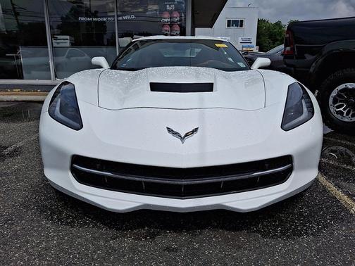 Arctic White - G8G 2019 Chevrolet Corvette Stingray