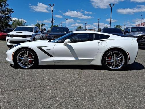 Arctic White - G8G 2019 Chevrolet Corvette Stingray