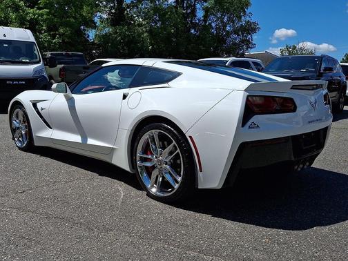 Arctic White - G8G 2019 Chevrolet Corvette Stingray