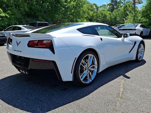 Arctic White - G8G 2019 Chevrolet Corvette Stingray