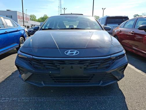 Ecotronic Gray 2024 Hyundai ELANTRA SEL