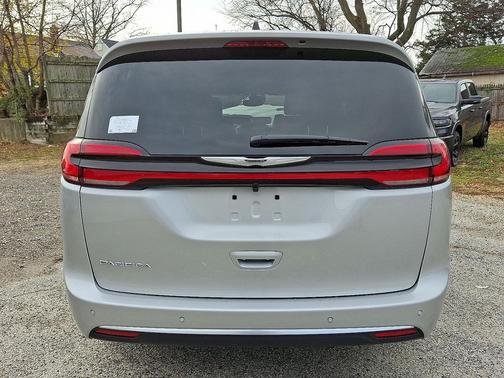 2026 Chrysler Pacifica L