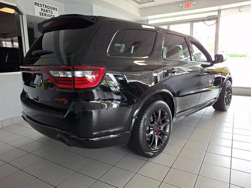 DB Black Clearcoat 2026 Dodge Durango SRT Jailbreak AWD