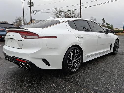 2022 Kia Stinger GT-Line