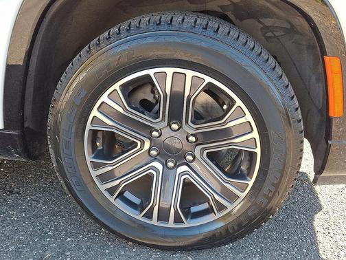 2024 Jeep Wagoneer L Series II 4x4