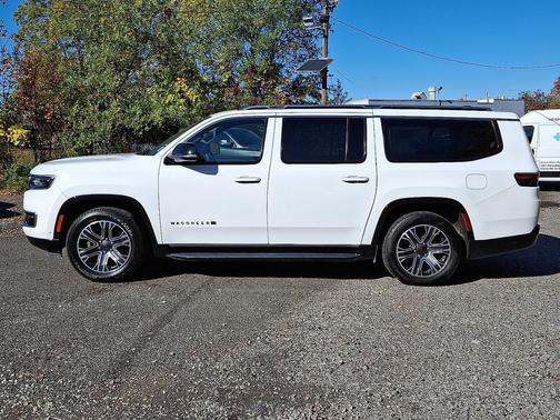 2024 Jeep Wagoneer L Series II 4x4