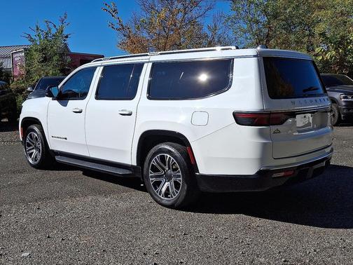2024 Jeep Wagoneer L Series II 4x4