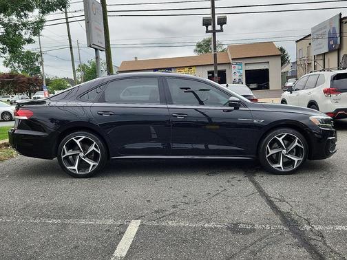 2020 Volkswagen Passat 2.0T R-Line