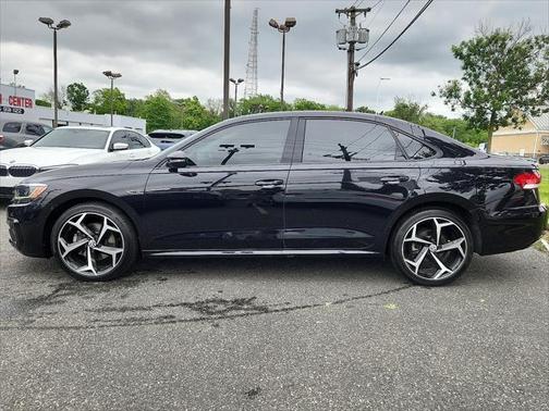 2020 Volkswagen Passat 2.0T R-Line