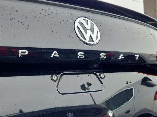 2020 Volkswagen Passat 2.0T R-Line