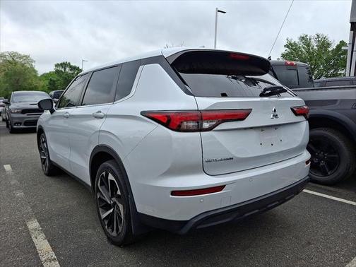 2022 Mitsubishi Outlander ES 2.5 S-AWC