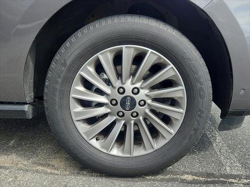 2021 Lincoln Navigator Standard