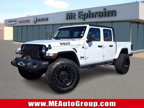Bright White Clearcoat 2023 Jeep Gladiator Willys 4x4