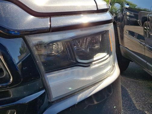 Granite Crystal Metallic Clearcoat 2022 RAM 1500 Laramie