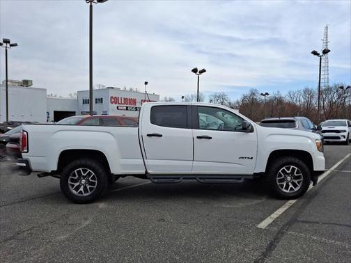 2022 GMC Canyon Base