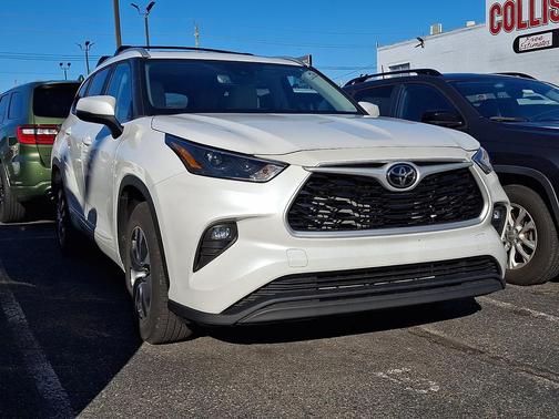 Wind Chill Pearl 2023 Toyota Highlander XLE