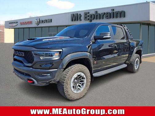 Diamond Black Crystal Pearlcoat 2021 RAM 1500 TRX