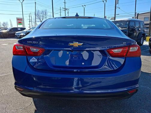 2023 Chevrolet Malibu FWD 1LT