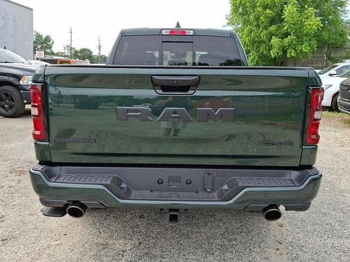 Serrano-Green Metallic Exterior Paint 2026 RAM 1500 Big Horn/Lone Star