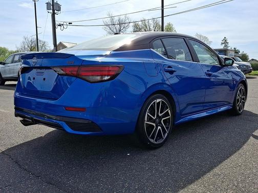 2025 Nissan Sentra SR