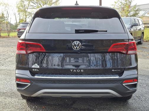 2022 Volkswagen Taos 1.5T SEL