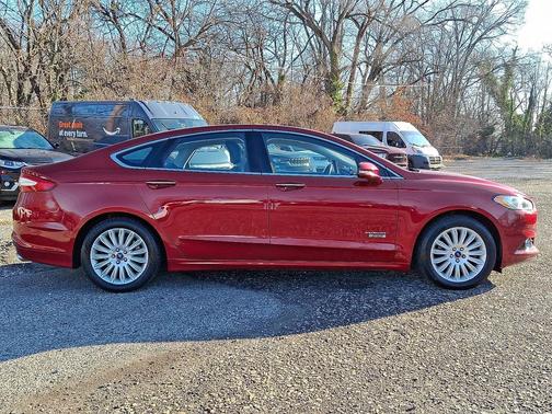 2015 Ford Fusion Energi SE Luxury