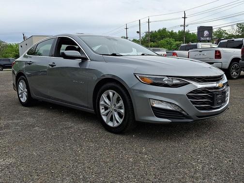 Sterling Gray Metallic 2024 Chevrolet Malibu FWD 1LT