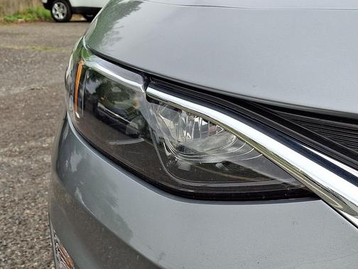 Sterling Gray Metallic 2024 Chevrolet Malibu FWD 1LT