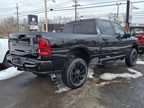 2026 RAM 2500 Laramie Crew Cab 4x4 6'4' Box