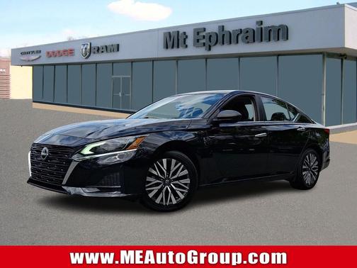 Super Black Clearcoat 2024 Nissan Altima 2.5 SV